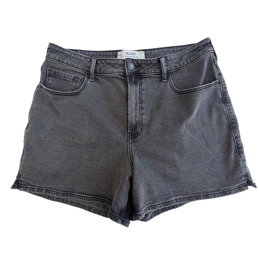 Hollister Ultra‎ High-Rise 90s Shorts Faded Black Denim Size 14 W32 Womens